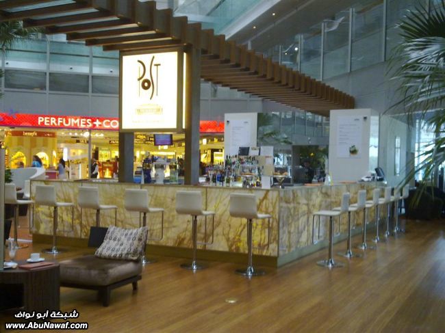 صور : مطار سنغافورهـ ومتعة الإنتظار