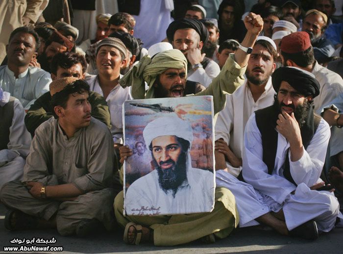 صور حول العالم : اغتيال بن لادن + أطول سيجار في العالم .. والمزيد