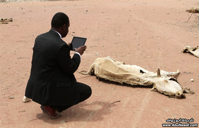 صور حول العالم : ضحايا انفجار اوسلو + آثار المجاعة في الصومال .. والمزيد